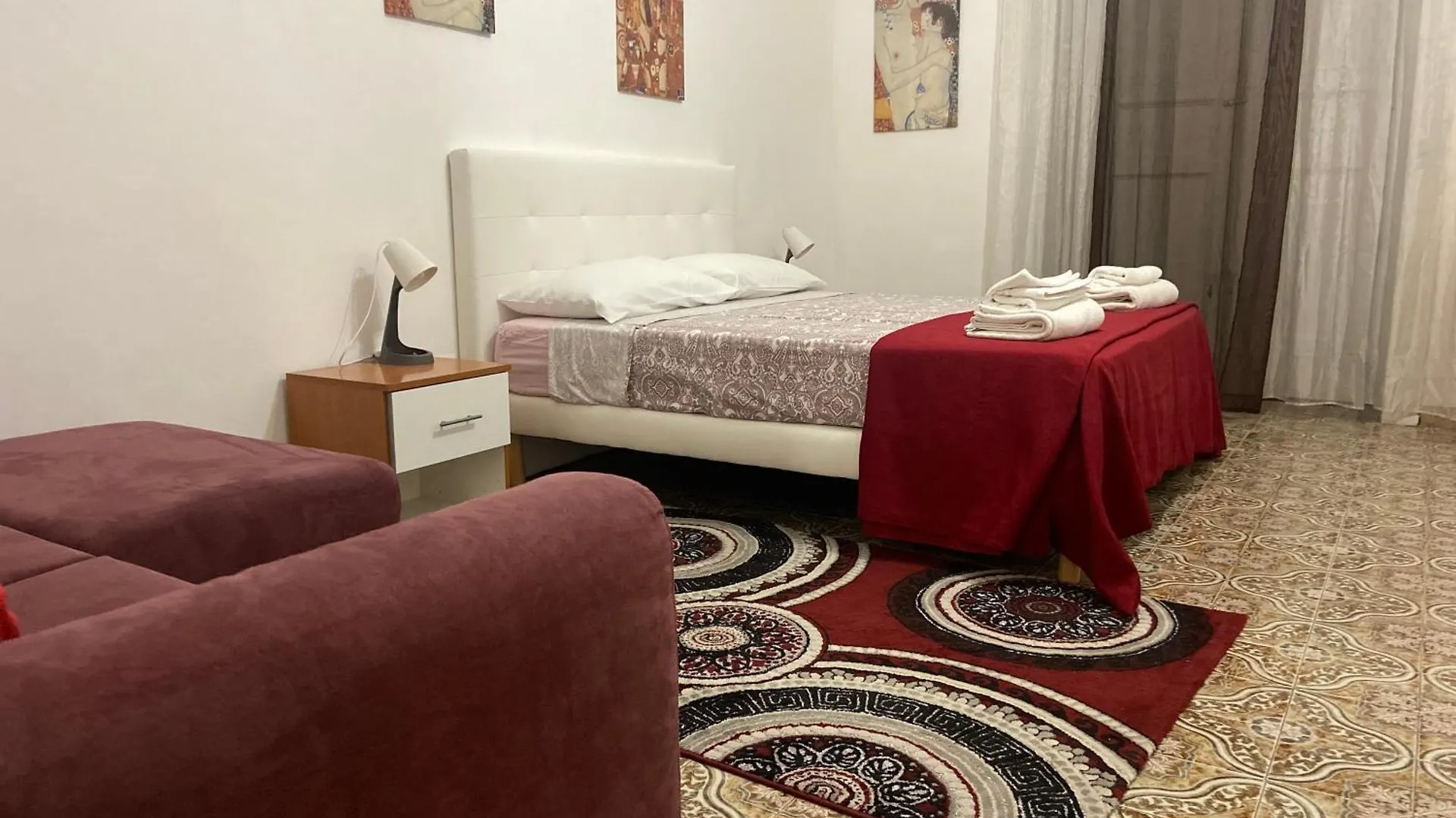 קטאניה Casa Vacanza La Collegiata 0*,  איטליה